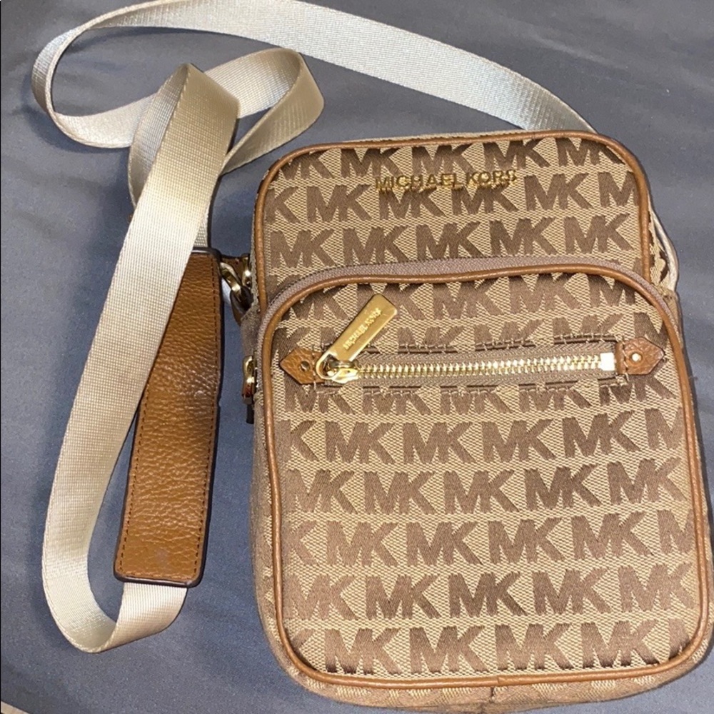 Michael Kors Travel Crossbody